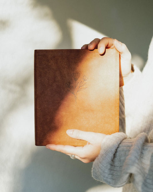 Bibel mit Blumen - Sconi Bibel