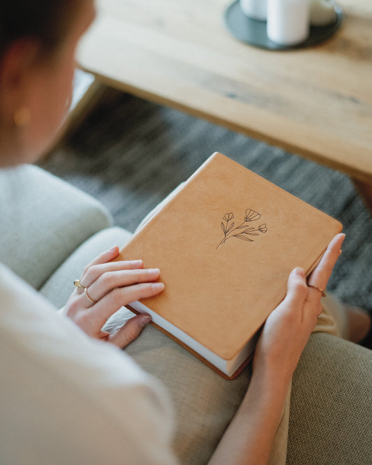 Wie unsere Bibeln nachhaltig entstehen. - Sconi Bibel