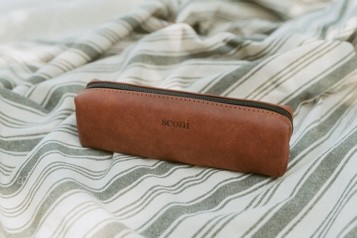 Wildleder-Etui mit Sconi-Prägung - Sconi Bibel