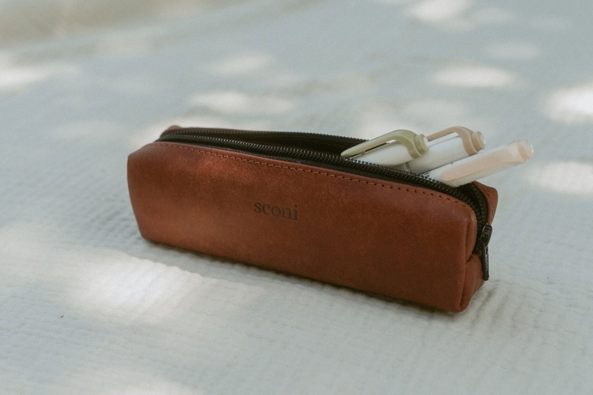 Wildleder-Etui mit Sconi-Prägung - Sconi Bibel